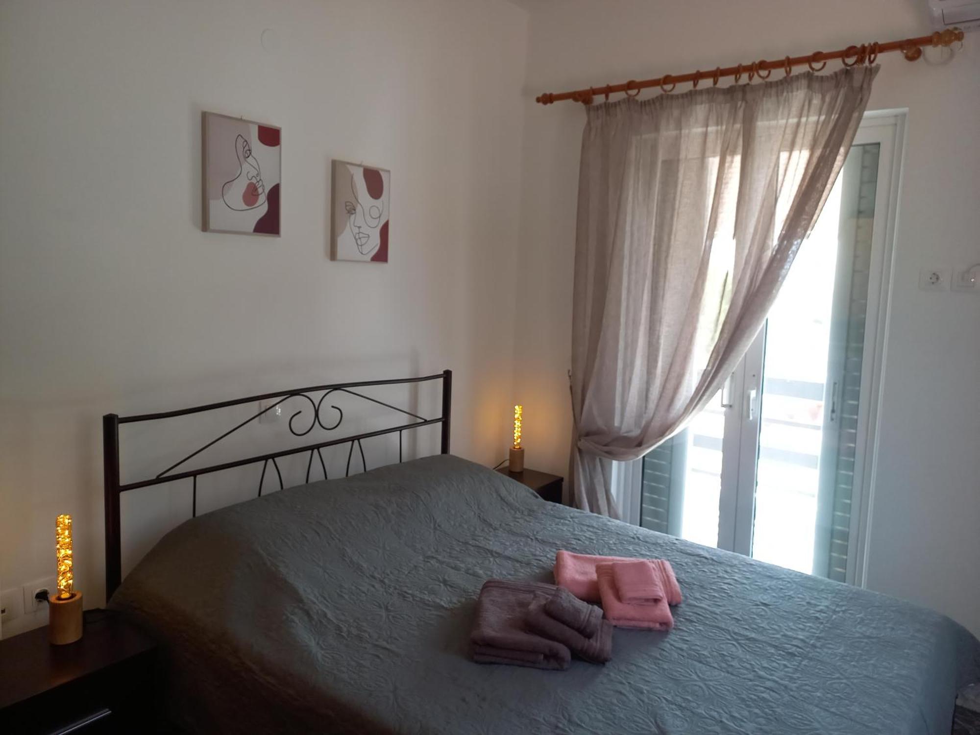 Ferienwohnung Triζin Galatás Exterior foto