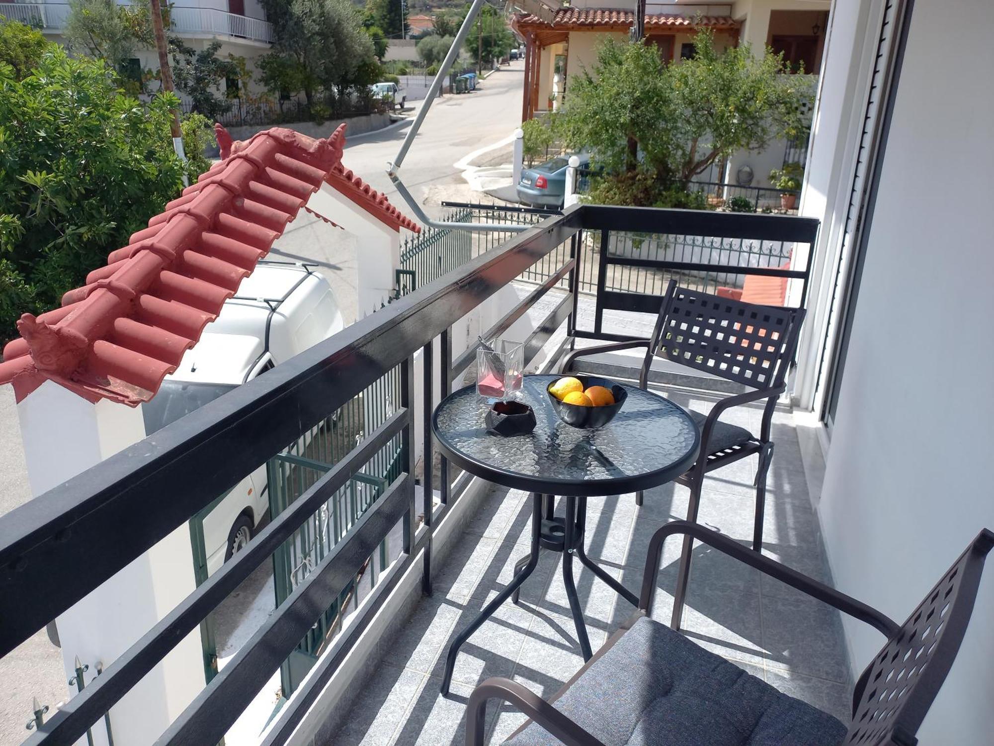 Ferienwohnung Triζin Galatás Exterior foto